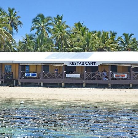 Ratu Kini Backpackers And Dive Resort Mana Island Exteriör bild