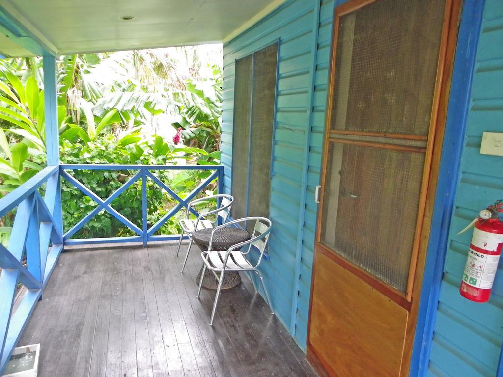 Ratu Kini Backpackers And Dive Resort Mana Island Rum bild